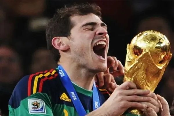Iker Casillas – Huyền thoại sống của khung gỗ thế giới