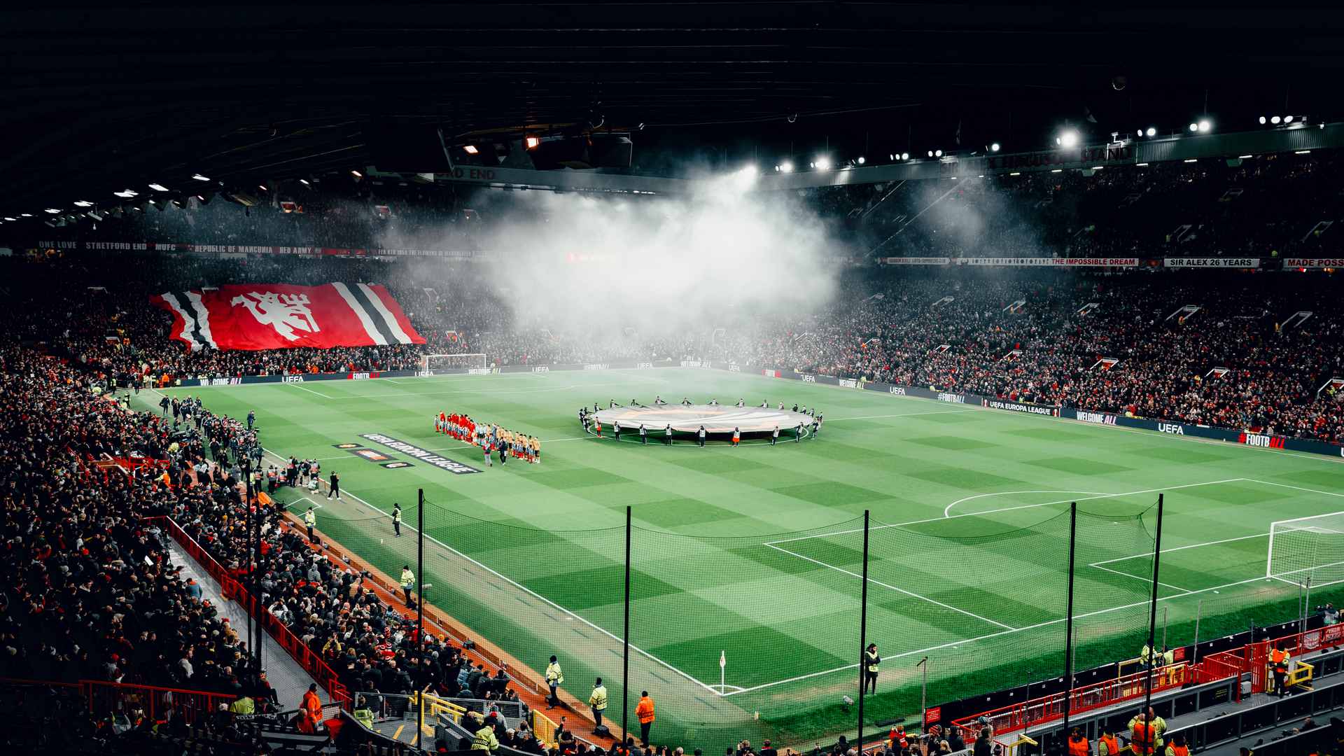 Sân Vận Động Old Trafford
