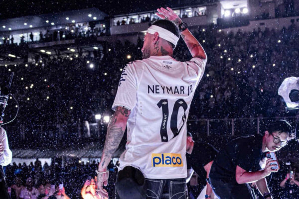 Neymar trở lại Santos – Sự kiện gây chấn động bóng đá Brazil