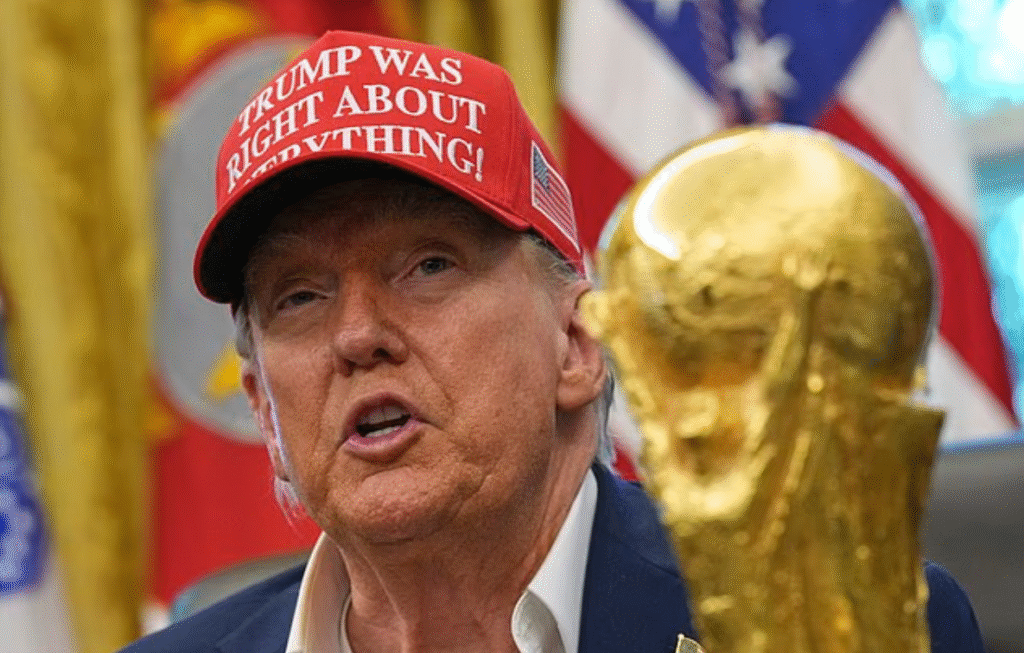 Donald Trump đùa sẽ thi đấu World Cup 2026