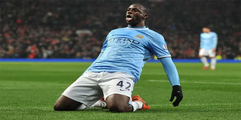 Yaya Toure: Người Khổng Lồ Đã Thay Đổi Manchester City